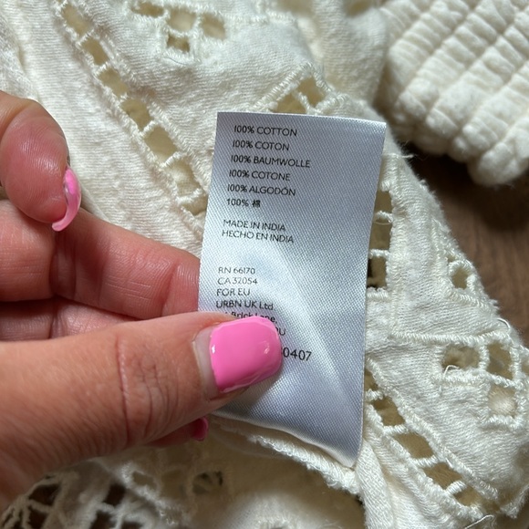 Urban Outfitters Cream Crop Top - Picture 4 of 4